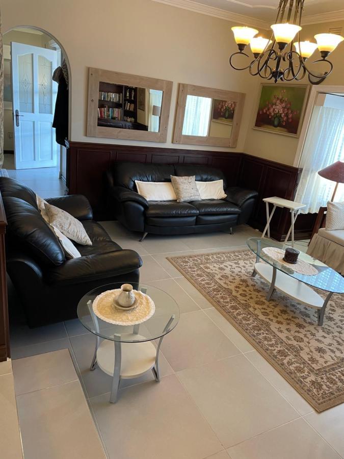 Eden Rose Manor B&B La Mercy Exteriör bild
