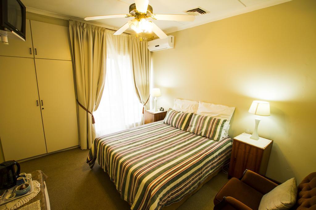 Eden Rose Manor B&B La Mercy Exteriör bild