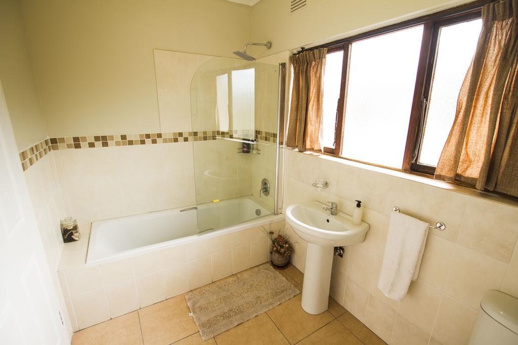 Eden Rose Manor B&B La Mercy Exteriör bild